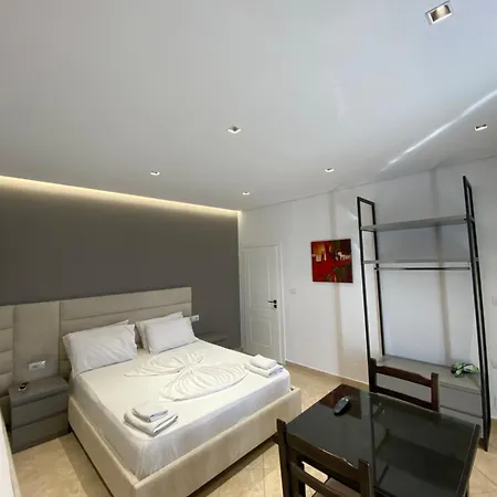 Hotel Erioni 3*