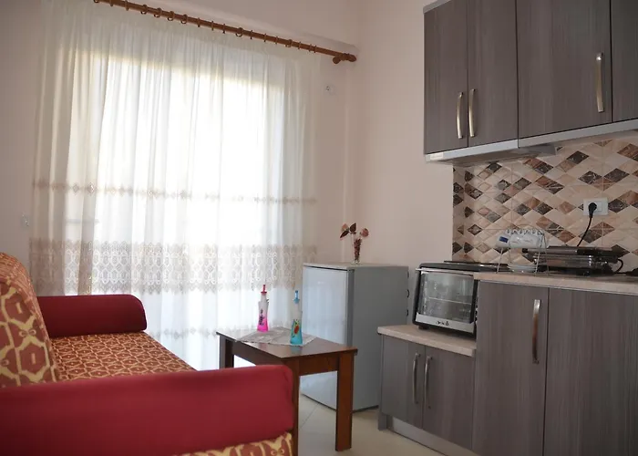 Hotel Erioni 3*